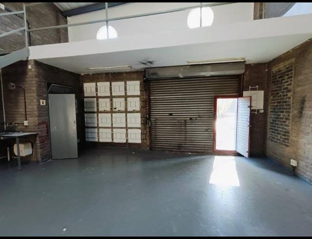 INDUSTRIAL PROPERTY TO RENT IN HALFWAY HOUSE